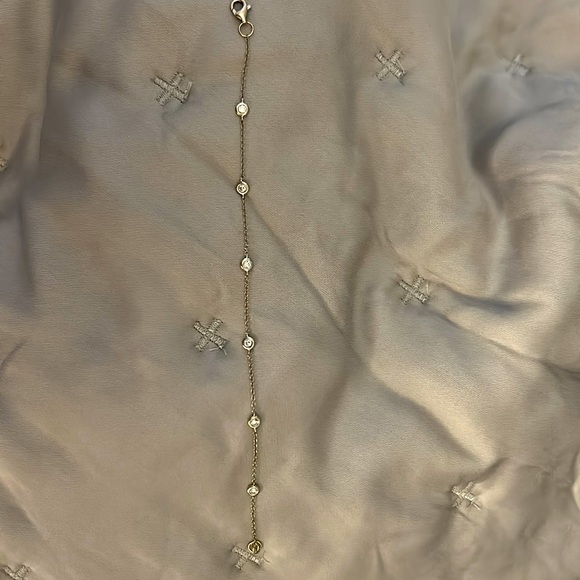 Ring Concierge Diamond bezel station bracelet - Picture 4 of 7